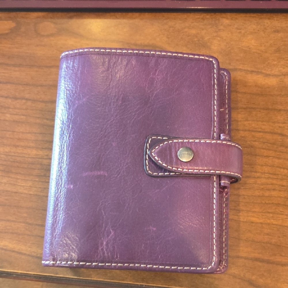 filoFAX Purple Leather Organizer
